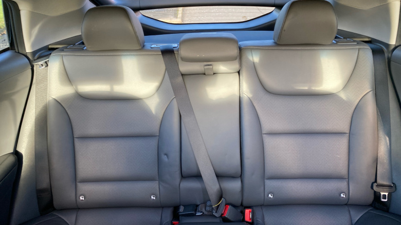 Hyundai IONIQ 1.6 GDi Hybrid Premium SE 5dr DCT Hybrid Hatchback